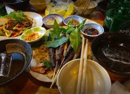 kham-pha-cac-quan-nhau-noi-bat-tai-tan-uyen-binh-duong-diem-den-am-thuc-soi-dong