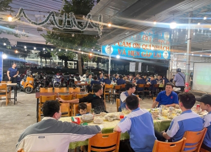 dich-vu-to-chuc-lien-hoan-tai-hai-san-tu-hai-tan-uyen-binh-duong